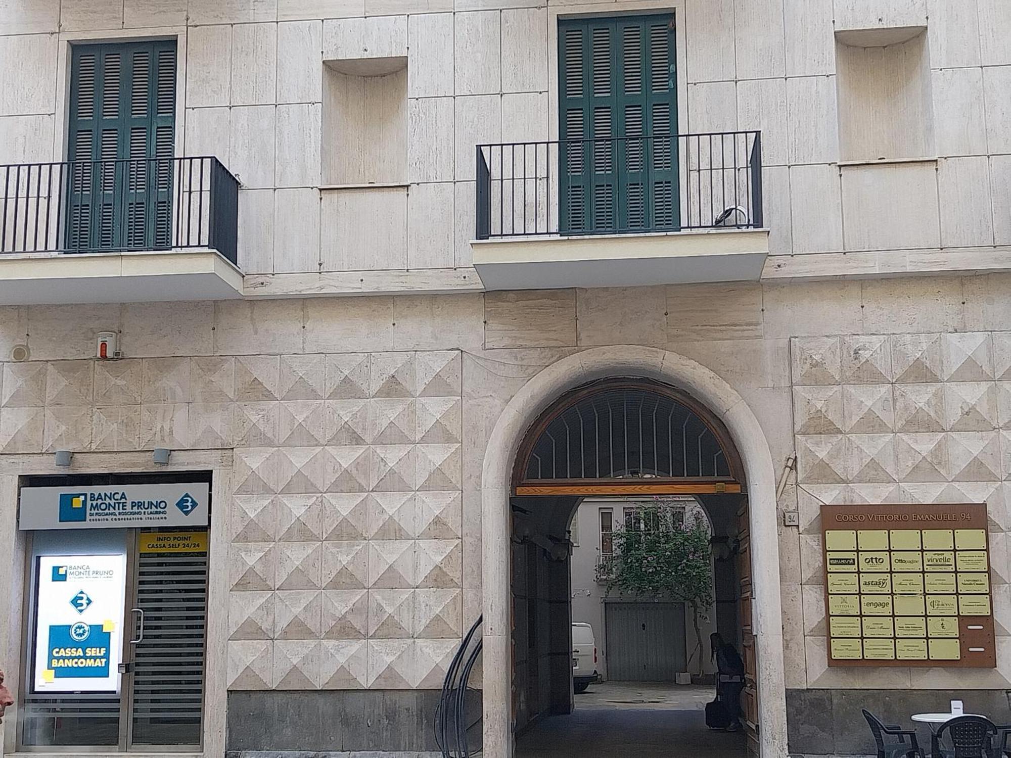 Casa Vacanza La Maison De Losyram Art Salerno Exteriér fotografie