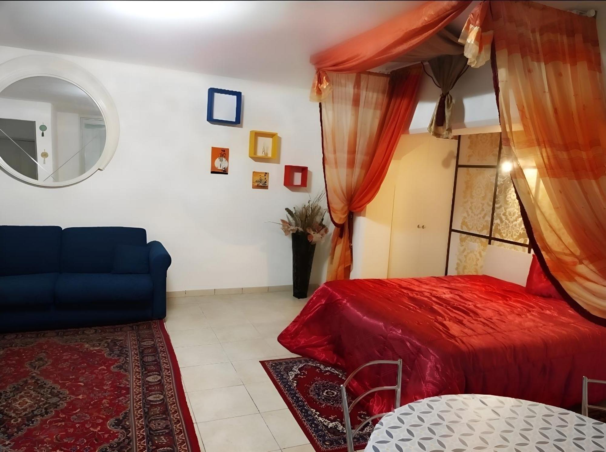 Casa Vacanza La Maison De Losyram Art Salerno Exteriér fotografie