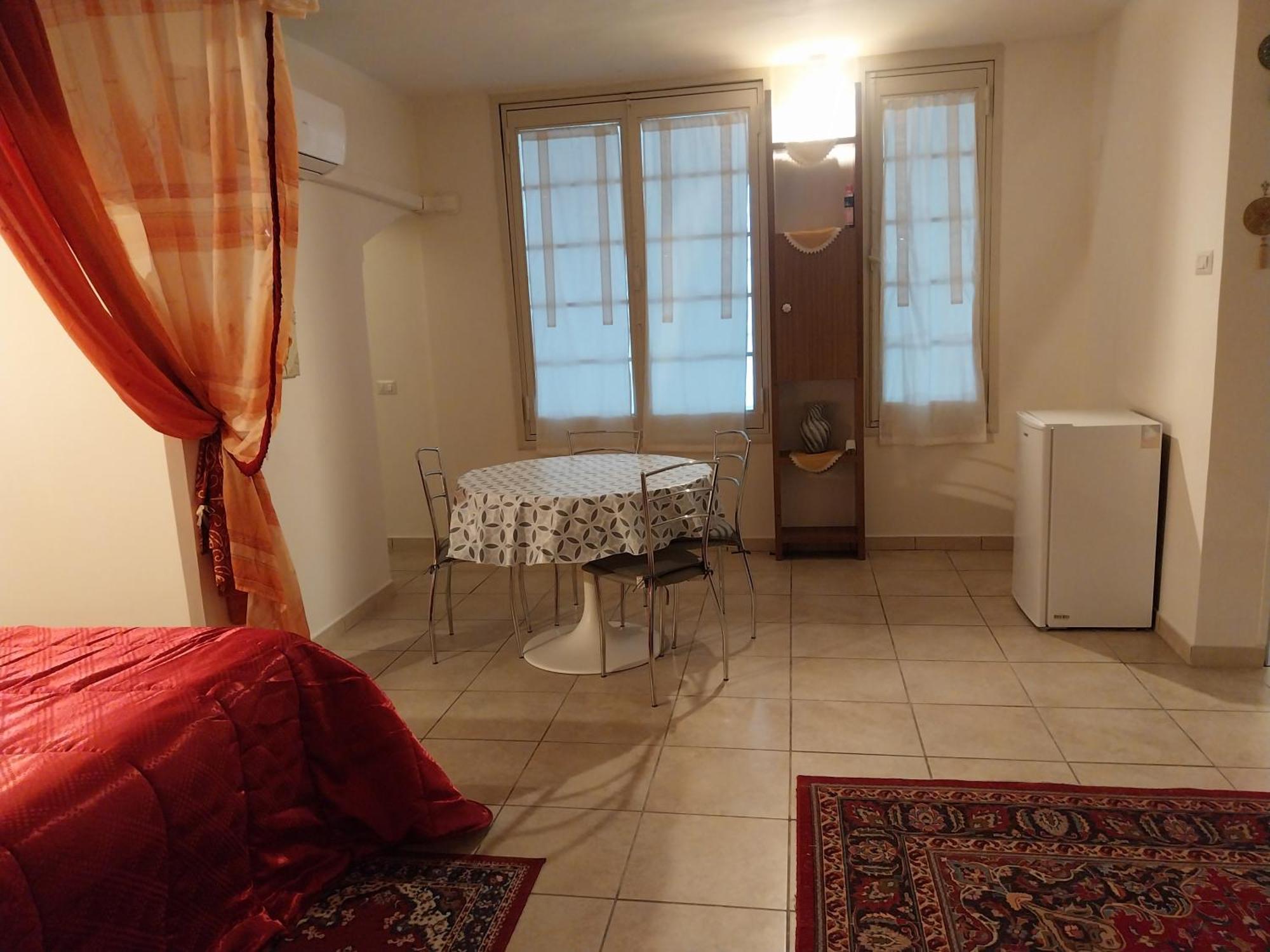 Casa Vacanza La Maison De Losyram Art Salerno Exteriér fotografie