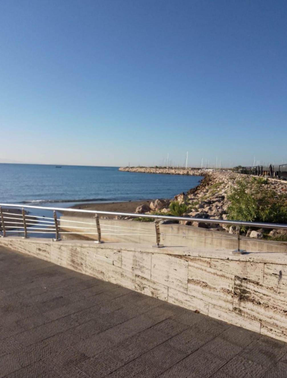 Casa Vacanza La Maison De Losyram Art Salerno Exteriér fotografie